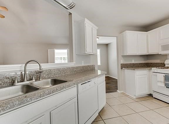 New Granite Counter Tops!