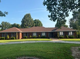 502 W Hunts Rd, Bernie, MO 63822