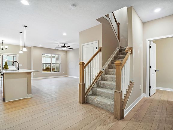 2nd image of 6069 Miranda Ln