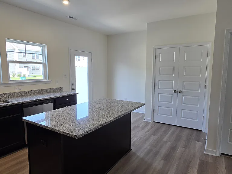 220 Greenpark Rd — Photo 13