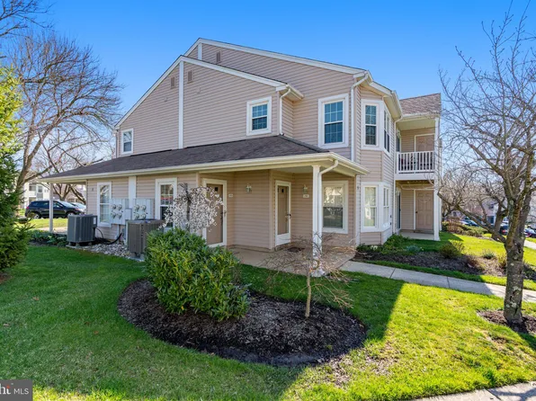 2103 Bennett Pl, Holland, PA 18966