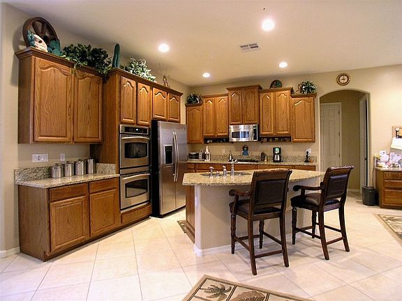 2nd image of 18173 W Las Cruces Dr