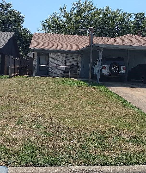 1st image of 3405 S Meadow Dr