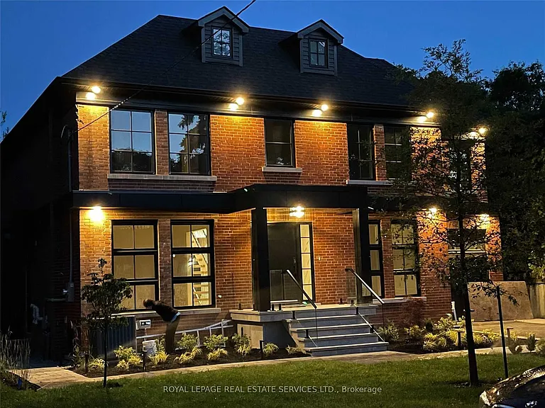 17 Romney Rd — Photo 2