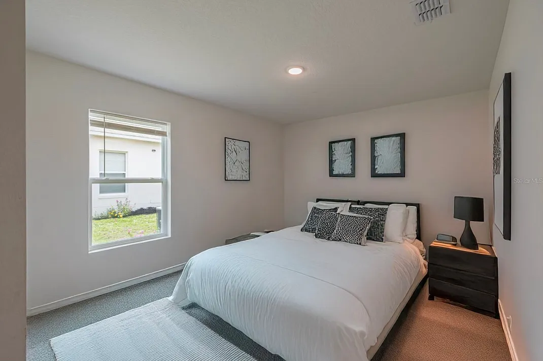 4 bed, 2104 sqft, $2,100 — Photo 1