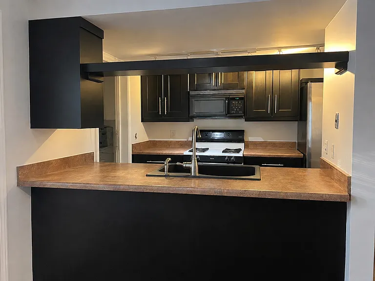 1904 Goodrich Ave #15 — Photo 8