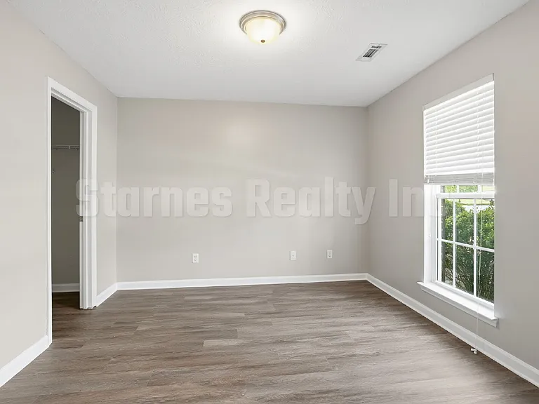 469 Strutter Trl — Photo 4