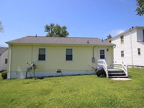 2nd image of 11 S Fern Ave