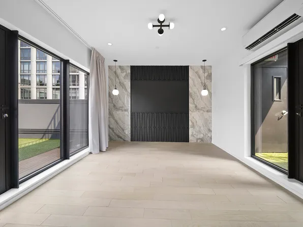 317 West 51st Street image 10 of 13