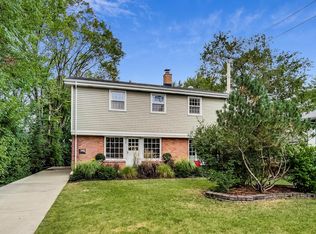 420 Illinois Rd, Wilmette, IL 60091