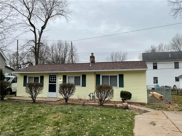 33850 Beach Park Ave, Eastlake, OH 44095