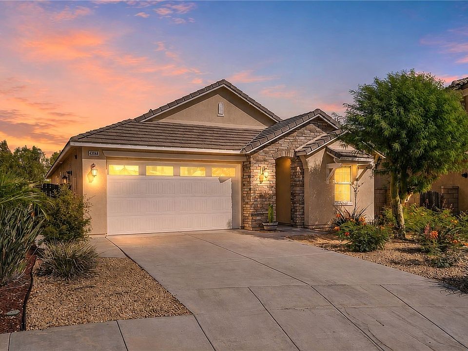 1st image of 43044 Greene Cir