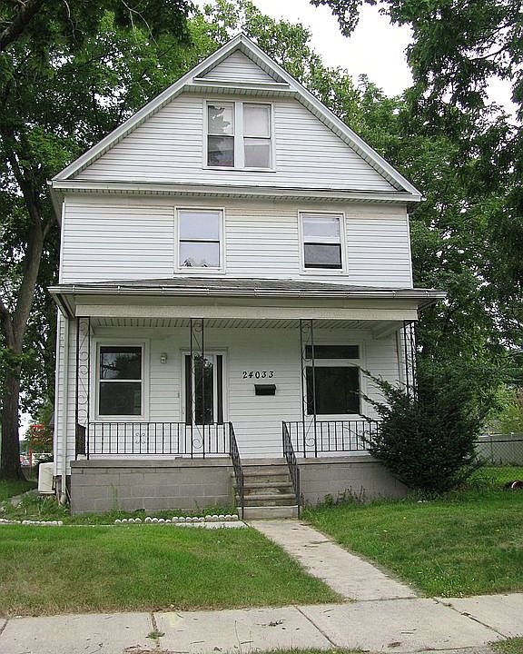 1st image of 24033 McDonald St