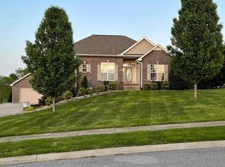 266 Glenda Ct, Pleasant View, TN 37146