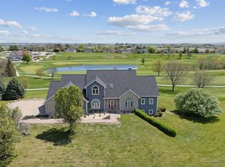 2248 Clover Ln, Dubuque, IA 52002