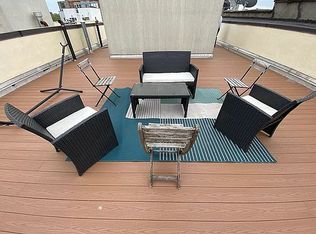 36 Scholes St APT 1B, Brooklyn, NY 11206