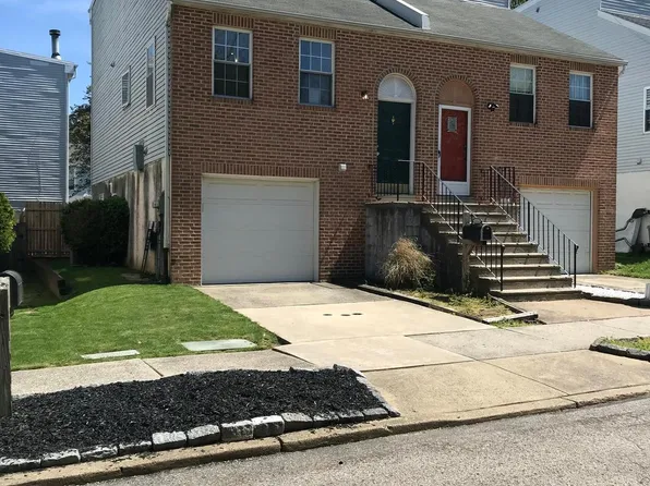 3321 Fuller St, Philadelphia, PA 19136
