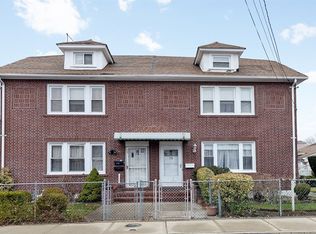 71 Waldorf Ave, Elmont, NY 11003