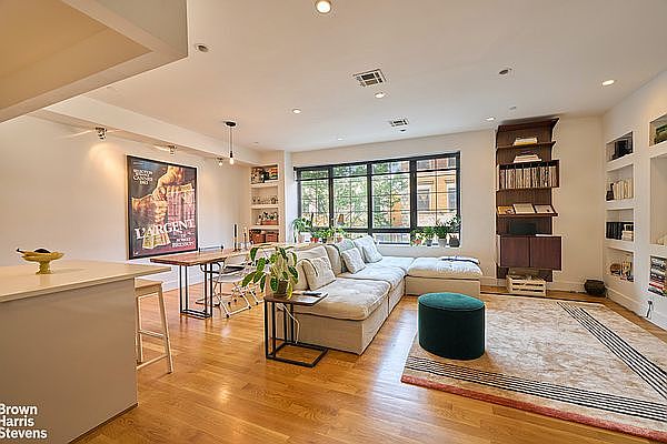 1st image of 172 Wilson Ave #2B