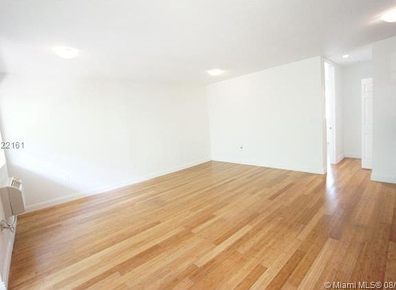 3rd image of 7950 Tatum Waterway Dr APT 8