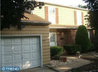 7707 Oak Lane Rd, Cheltenham, PA 19012