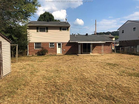 4th image of 16 Dickson Ln