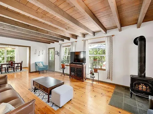 4036 Valley Vista Dr, Camino, CA 95709