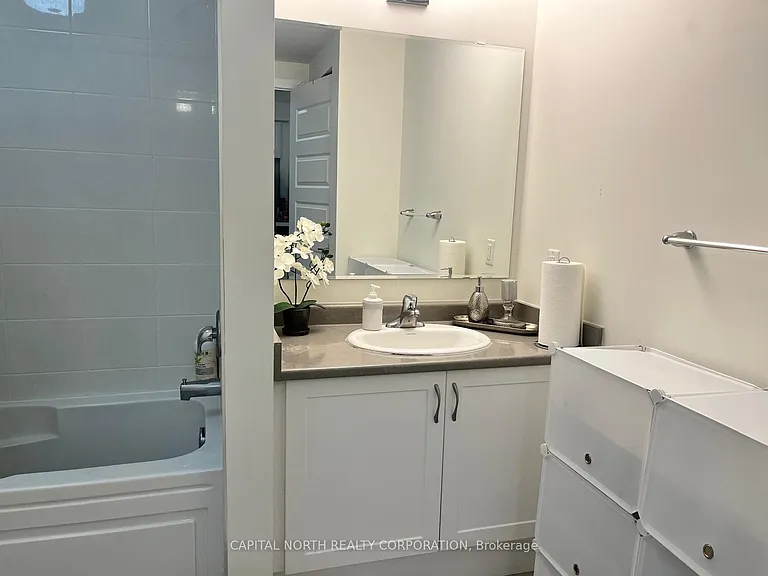 58 Adam Sellers St #311 — Photo 11