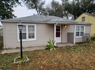 2019 NW Logan St, Topeka, KS 66608
