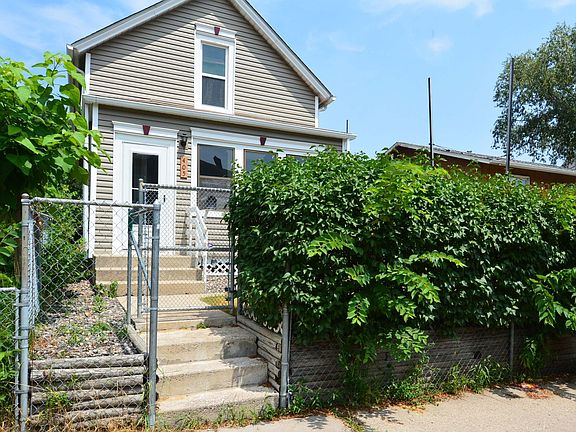 2nd image of 405 Van Buren Ave