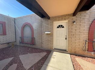 1150 N Wedgewood Cir, Mesa, AZ 85203