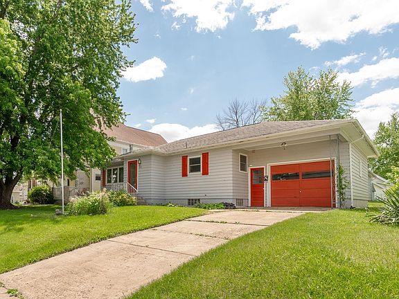 4th image of 605 1st St