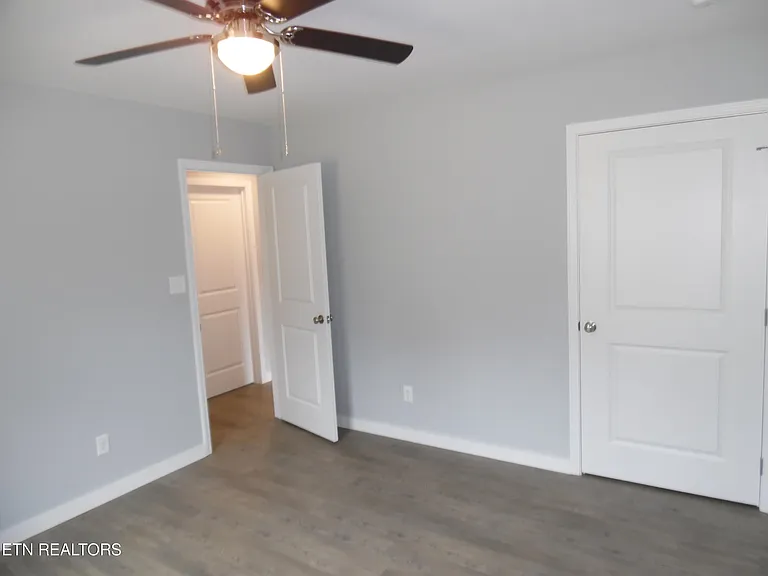 3615 Lyle Ave — Photo 10