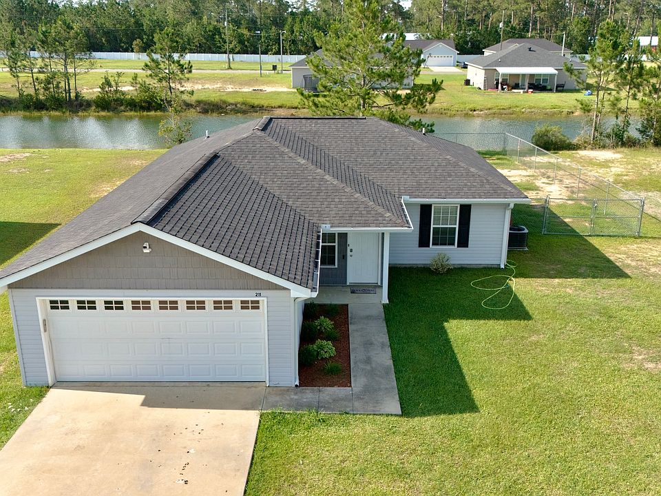 1st image of 211 Twin Lakes Dr