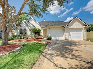 8806 Snowy Owl Loop, Missouri City, TX 77459