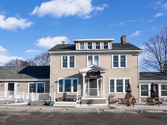 3rd image of 258 Hamilton St