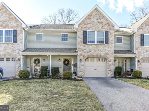 341 Melbourne Ln, Mechanicsburg, PA 17055