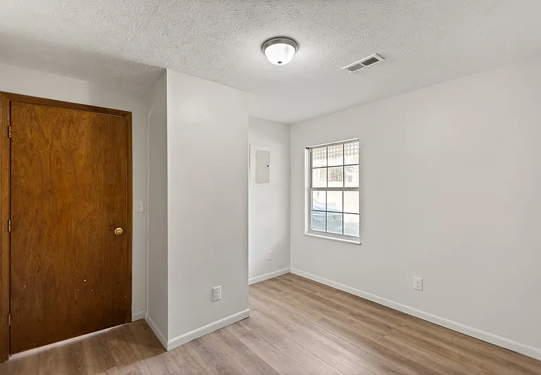 300 Cross Creek Rd #3-37807 — Photo 7