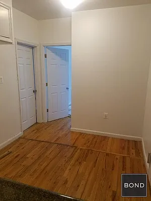 Rented by Bond New York | media 22