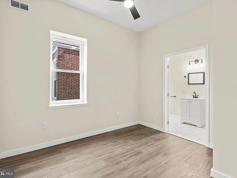 5431 Stewart St — Photo 26