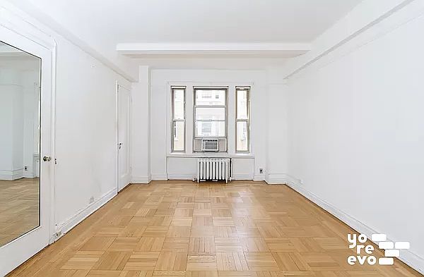 1st image of 24 5th Ave APT 1518