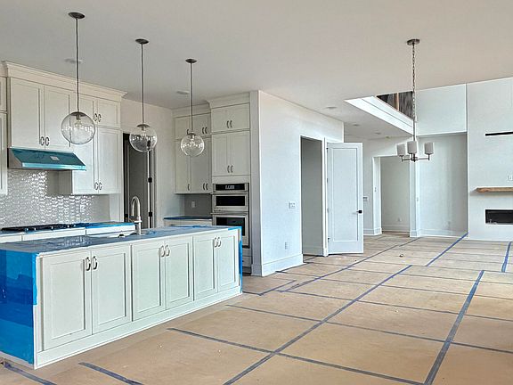 3rd image of 6732 Evergreen Hill Drive 25