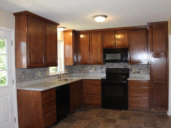 4th image of 1075 Sulphur College Rd