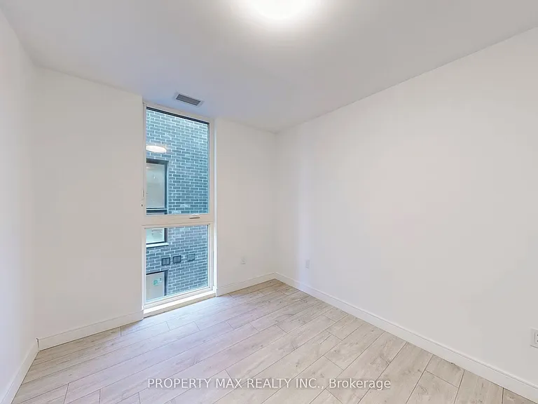 170 Clonmore Dr #9 — Photo 23