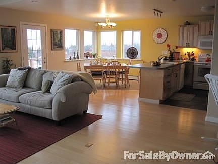 Living, dining, kitchen : Entering living area, open floor plan, spacious VIEWS!