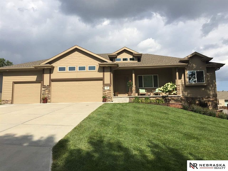 1st image of 2531 N 138th St
