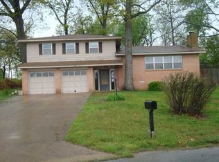 116 Valley West Dr, Rogers, AR 72756