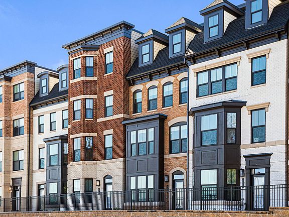2nd image of 113 Market Sq NW Unit 35