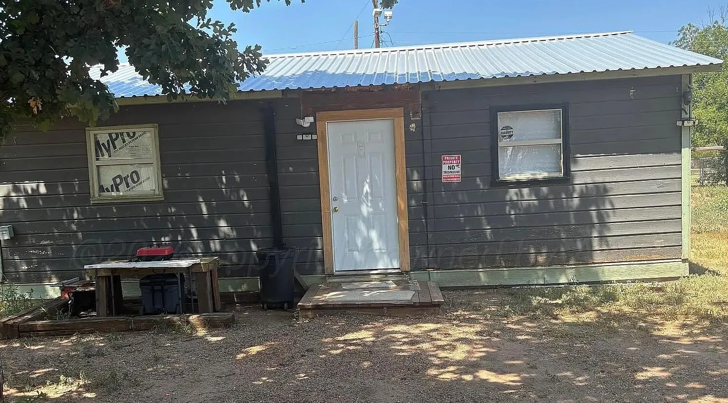 4 bed, 744 sqft, $550 — Photo 1