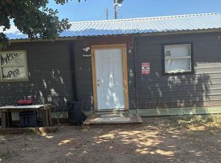 908 Avenue A NW, Childress, TX 79201